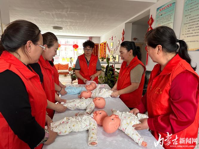 呵护"一老一小"幸福